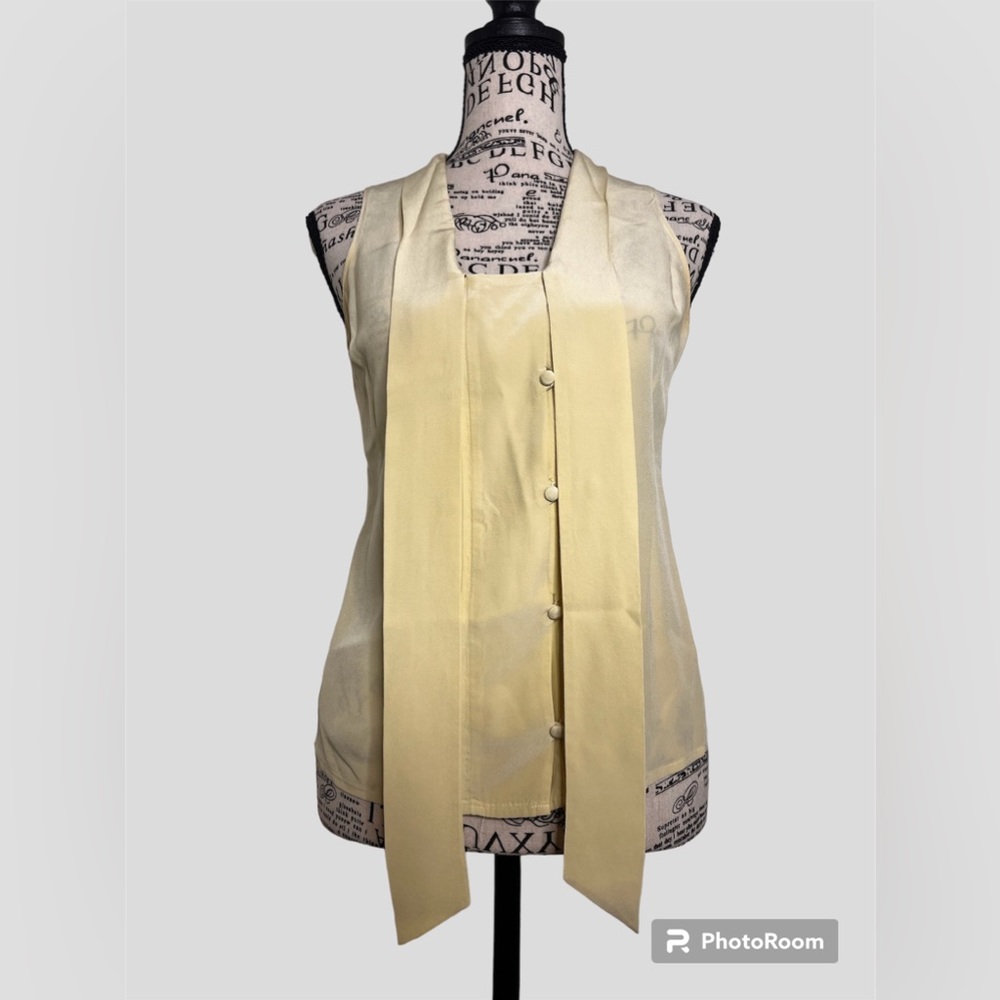 Ann Taylor baby yellow women’s shirt